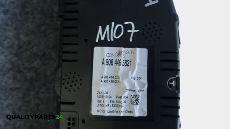 Mercedes-Benz Instrument Cluster A9064465821 (Johnson Controls) - Image 2