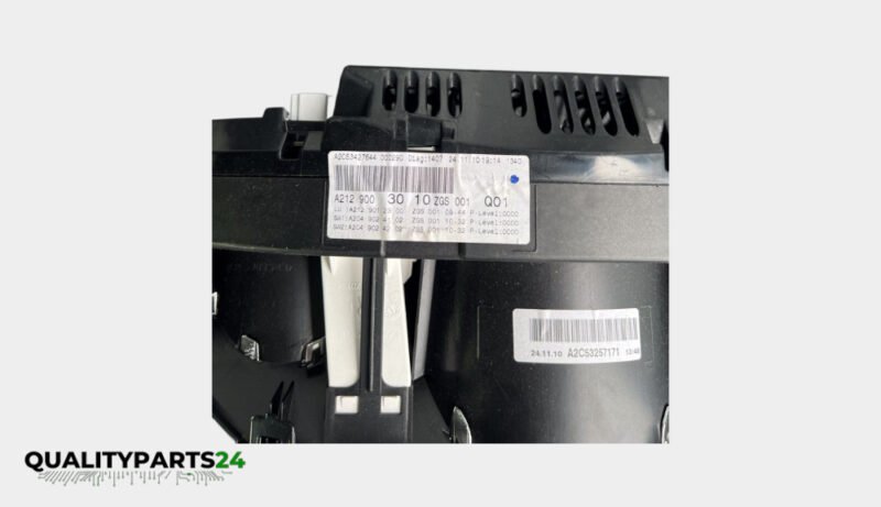 Mercedes-Benz Instrument Cluster A2129003010 (Continental) - Image 3