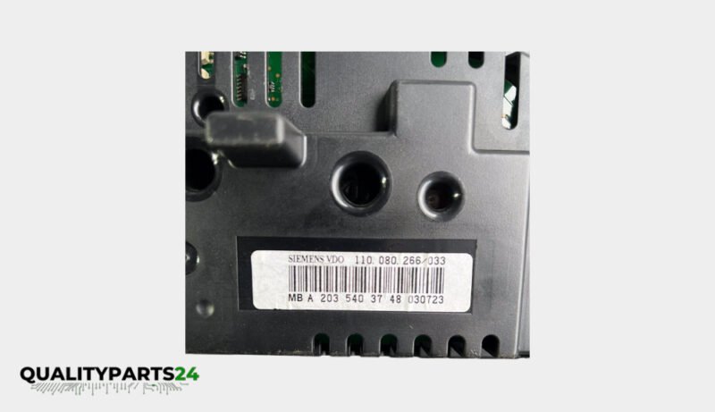 Mercedes-Benz Instrument Cluster A2035403748 (Siemens VDO) - Image 3