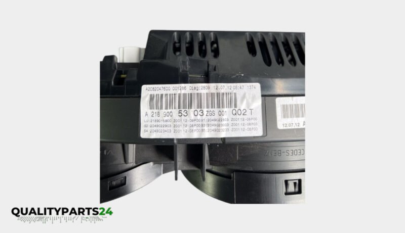 Mercedes-Benz Instrument Cluster A2189005303 (VDO) - Image 3