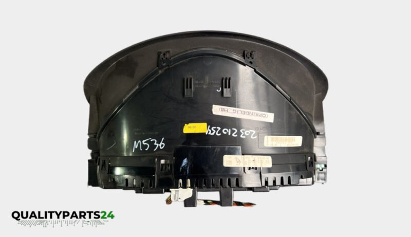 Mercedes-Benz Instrument Cluster A2035408947 (Siemens VDO) - Image 2