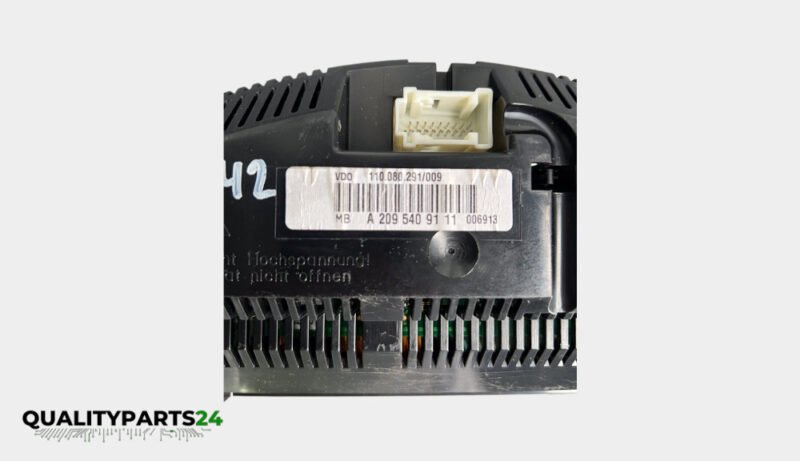 Mercedes Instrument Cluster A2095409111 (VDO) - Image 3