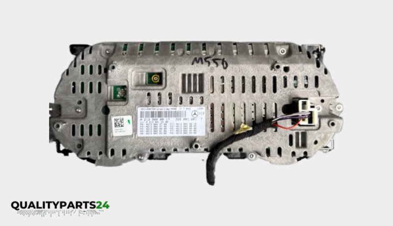 Mercedes-Benz Instrument Cluster A2059000016 (VDO) - Image 2