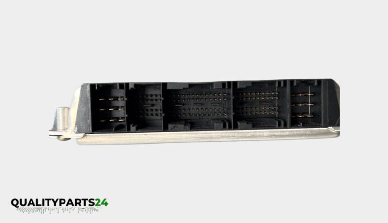 Mercedes ECU A1121533779 (Bosch) - Image 3