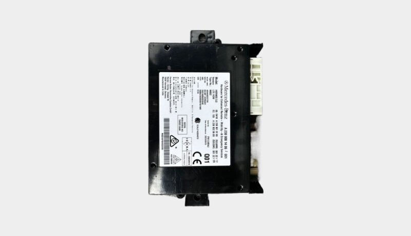 Mercedes-Benz A2389001406 (Harman)