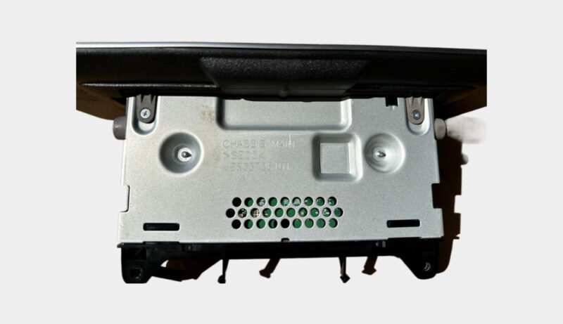 Mercedes-Benz Display Unit A2539006905 (Harman) - Image 2