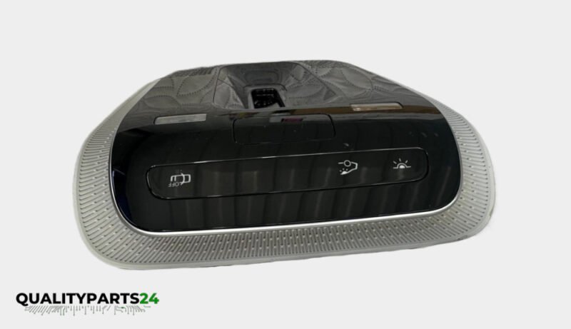 Mercedes-Benz Interior Roof Light/Buttons A0009001538 (Hella) - Image 3