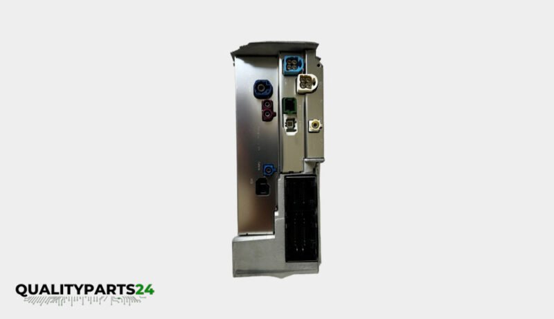 Mercedes-Benz Head Unit A1679000832 (Harman Becker) - Image 2