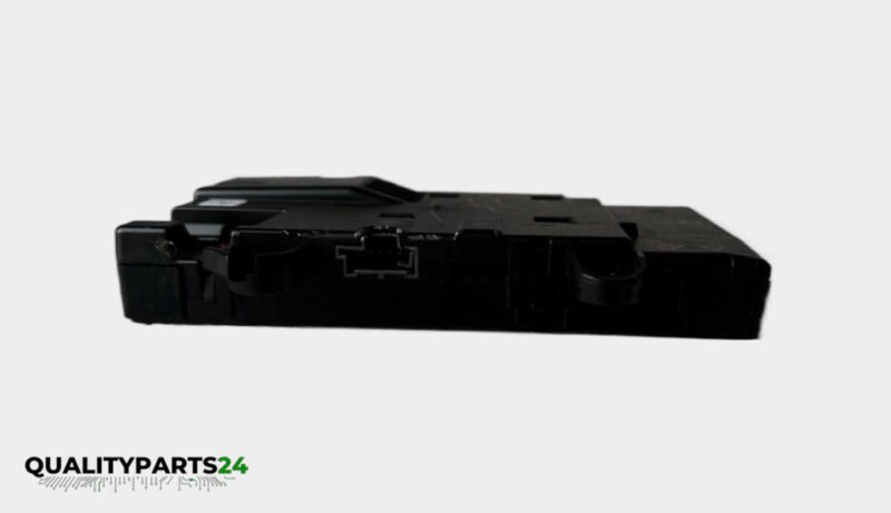 Mercedes-Benz Wireless Charger A1779001009 (Continental) - Image 3