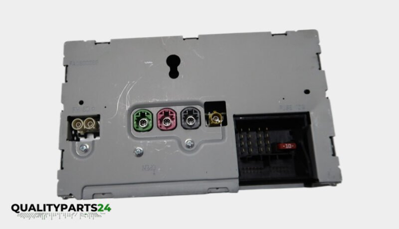 Mercedes-Benz Headunit A2049002413 (Panasonic) - Image 2
