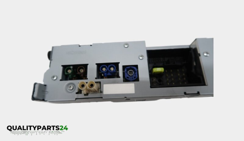 Mercedes-Benz Headunit A2469000112 (Panasonic) - Image 2