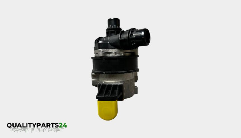 Mercedes-Benz water pump A0005003286 (Pierburg)