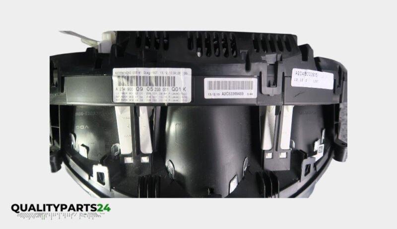 Mercedes Instrument Cluster A2049000905 (VDO) - Image 2