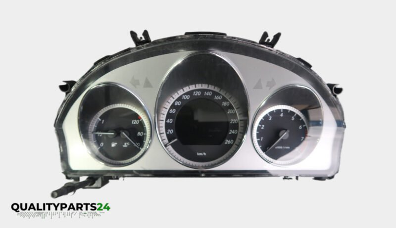 Mercedes Instrument Cluster A2049000905 (VDO)
