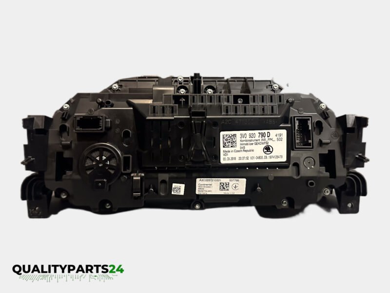Skoda Instrument Cluster 3V0 920 790 D (Continental) - Image 2