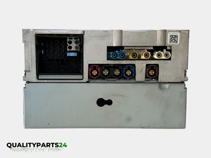 Mercedes-Benz Headunit A2059005426 (HARMAN) - Image 3